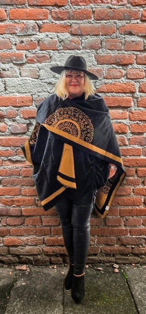 Reversible Cape
